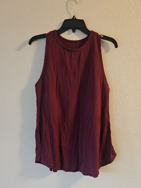 Shebird Women's Tank Top - Burgundy Size 6 (L)